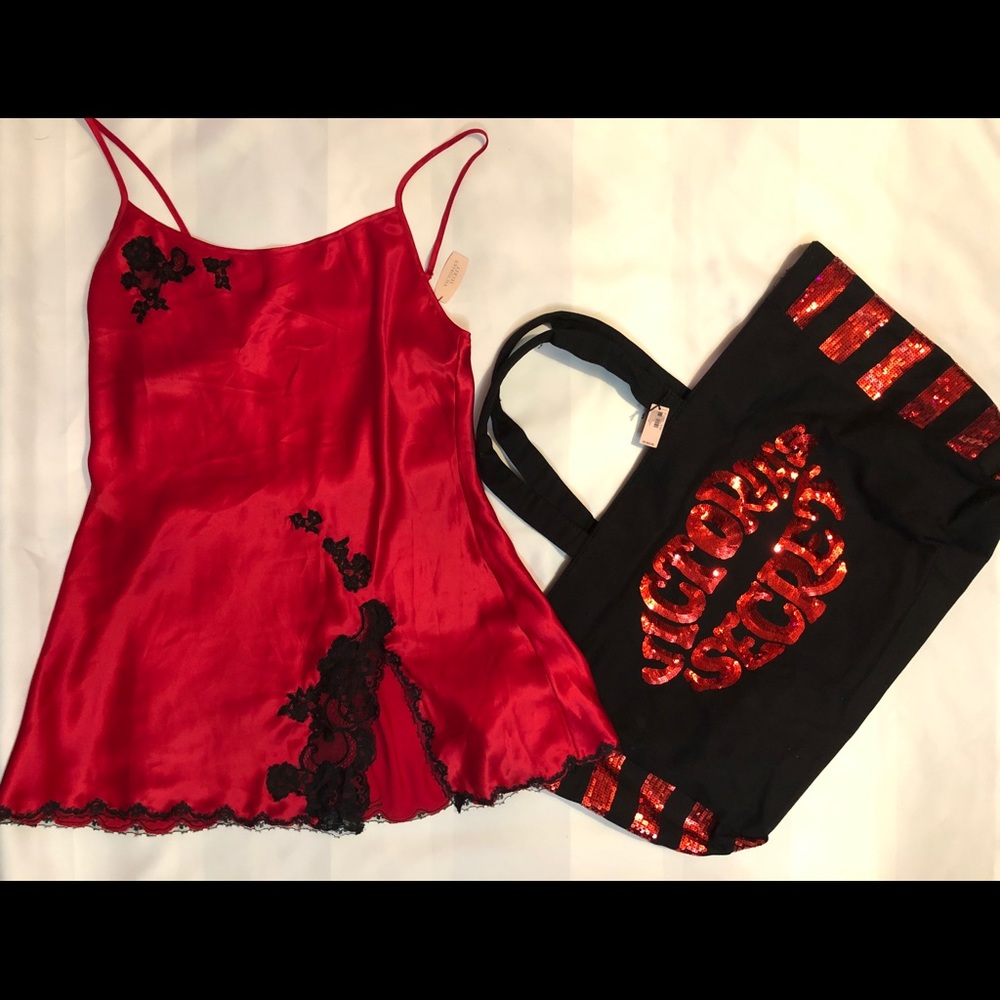 NEW Victoria’s Secret Slip & Overnight Bag